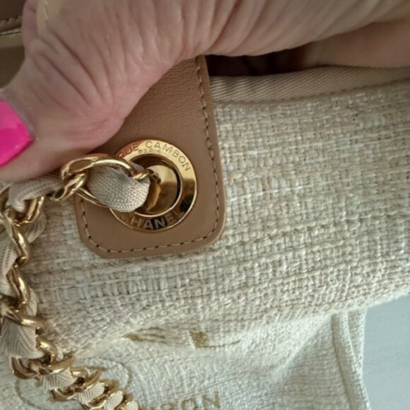 2018 Chanel Boucle Lurex Deauville Medium Tote Bag - Picture 15 of 15